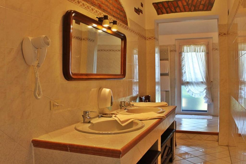 Hotel Ristorante La Torretta Bianzè 외부 사진